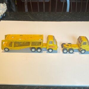 Vintage Set of Tonka Semi-Truck with Car Hauler + second semi-truck